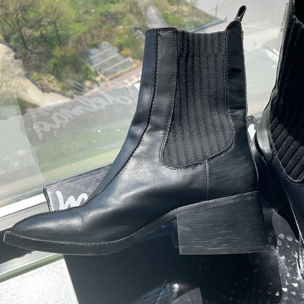 Sam Edelman Dasha Black Leather Chelsea Boot 7 - Picture 7 of 11